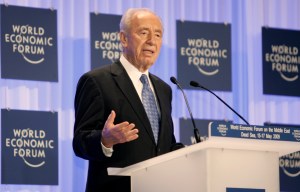 DEAD SEA/JORDAN,17MAY09 -Shimon Peres, Presedint of Israel captured during the World Economic Forum on the Middle East at the Dead Sea in Jordan, May 17, 2009. Copyright èa href="http://www.weforum.org">World Economic Forum[/a] (èa href="http://www.weforum.org">www.weforum.org[/a])/Photo by  Nader Daoud